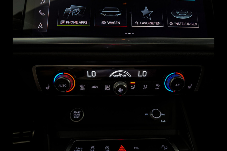 Audi Q3 35 TFSI 3xS-Line |Keyless|Sfeer|Camera|Panorama|2023