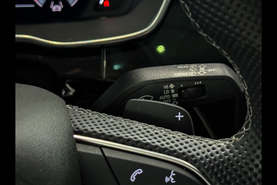 Audi Q3 35 TFSI 3xS-Line |Keyless|Sfeer|Camera|Panorama|2023