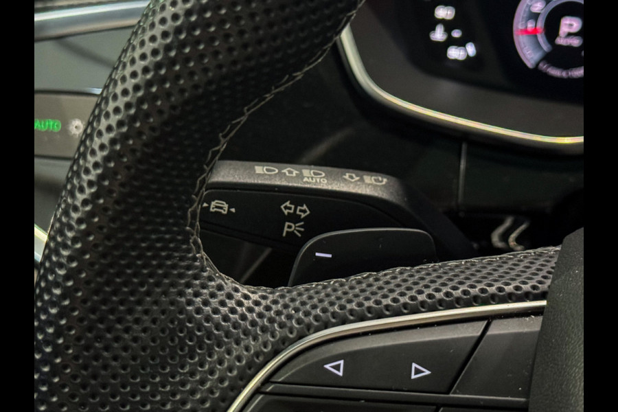 Audi Q3 35 TFSI 3xS-Line |Keyless|Sfeer|Camera|Panorama|2023