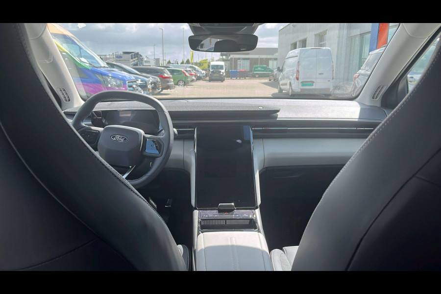 Ford Explorer Extended Range RWD 77 kWh zuid | 286pk | Driver Assistance Pack | Wegklapbare Trekhaak | Ford Voorraad