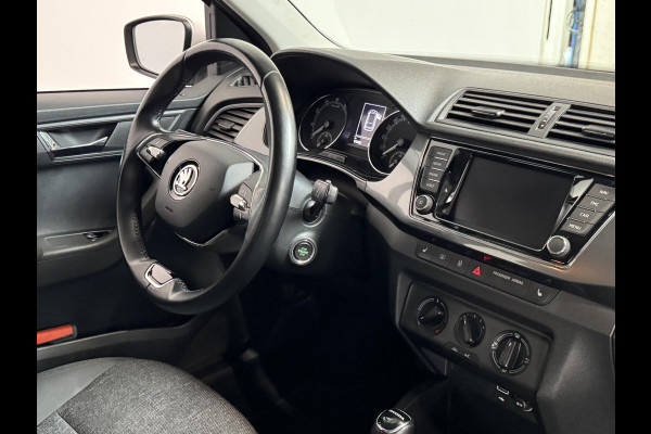 Škoda Fabia Combi 1.0 TSI DSG Business Edition Trekhaak Navigatie Apple Carplay/Android Auto Parkeersensoren achter Stoelverwarming Cruise Control Airco