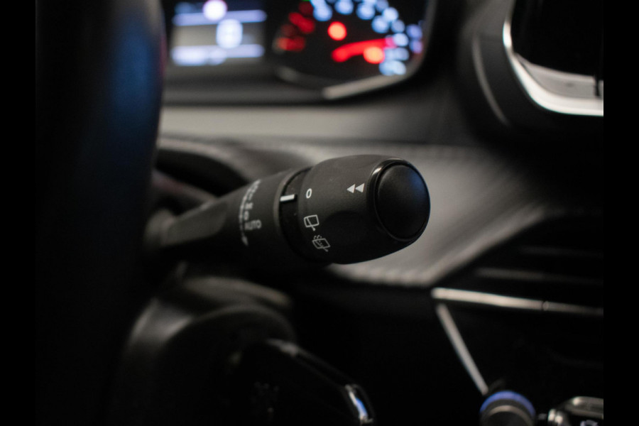 Peugeot 208 1.2 PureTech Blue Lease Active Sport (APPLE CARPLAY,NAVI,LED,PDC,CRUISE,CLIMATE,BLUETOOTH,DAB,SPORTSTOELEN,NETTESTAAT)