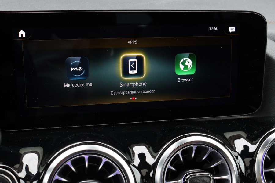 Mercedes-Benz GLA 250 e Business Solution Luxury Limited | Distronic+ | Panoramadak | Trekhaak | Memory | Burmester | Leder | Camera | Augmented Reality | Verwarmd Stuurwiel |