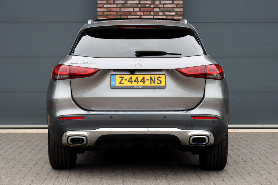 Mercedes-Benz GLA 250 e Business Solution Luxury Limited | Distronic+ | Panoramadak | Trekhaak | Memory | Burmester | Leder | Camera | Augmented Reality | Verwarmd Stuurwiel |