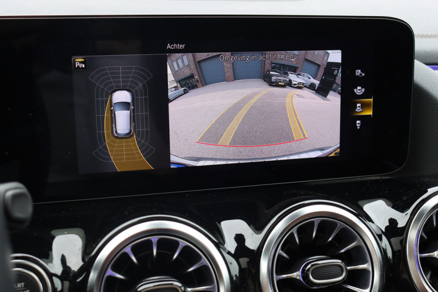 Mercedes-Benz GLA 250 e Business Solution Luxury Limited | Distronic+ | Panoramadak | Trekhaak | Memory | Burmester | Leder | Camera | Augmented Reality | Verwarmd Stuurwiel |
