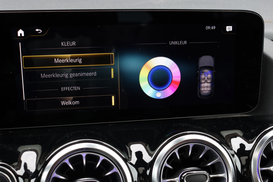 Mercedes-Benz GLA 250 e Business Solution Luxury Limited | Distronic+ | Panoramadak | Trekhaak | Memory | Burmester | Leder | Camera | Augmented Reality | Verwarmd Stuurwiel |