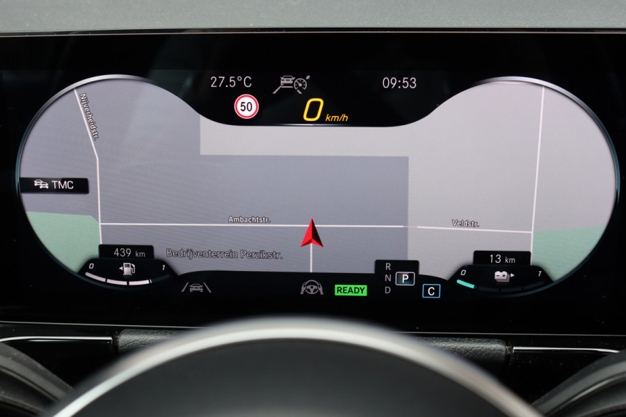 Mercedes-Benz GLA 250 e Business Solution Luxury Limited | Distronic+ | Panoramadak | Trekhaak | Memory | Burmester | Leder | Camera | Augmented Reality | Verwarmd Stuurwiel |