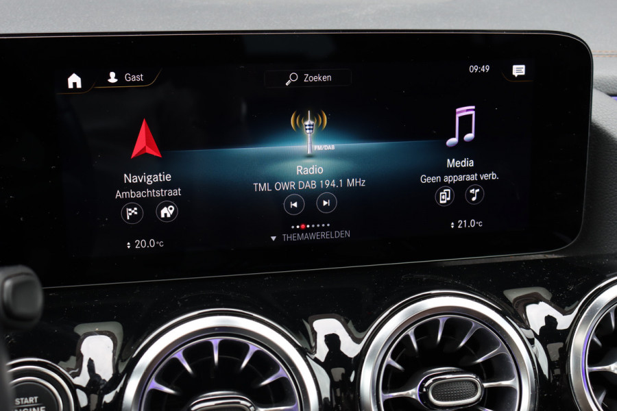 Mercedes-Benz GLA 250 e Business Solution Luxury Limited | Distronic+ | Panoramadak | Trekhaak | Memory | Burmester | Leder | Camera | Augmented Reality | Verwarmd Stuurwiel |