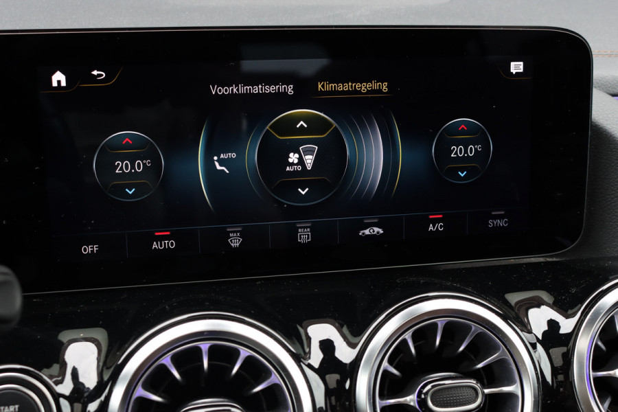 Mercedes-Benz GLA 250 e Business Solution Luxury Limited | Distronic+ | Panoramadak | Trekhaak | Memory | Burmester | Leder | Camera | Augmented Reality | Verwarmd Stuurwiel |