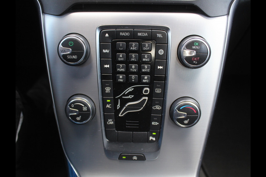 Volvo V40 1.5 T2 Momentum CLIMATE | LED | AFN TREKHAAK | LMV | CRUISE | AUTOMAAT