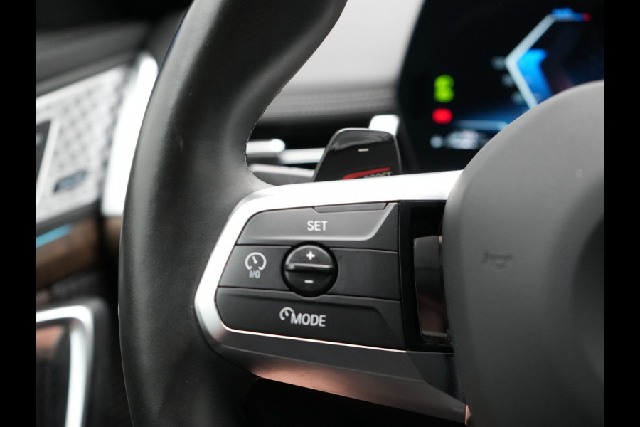 BMW X1 xDrive30e M Sport Plug In Hybrid 327pk Dealer O.H PHEV | Head Up | Adaptive Cruise | M Sportstuur | 360 Camera | Harman Kardon | Lederen Sportstoelen Massage & Memory | Apple Carplay | Navigatie| Virtual | DAB |