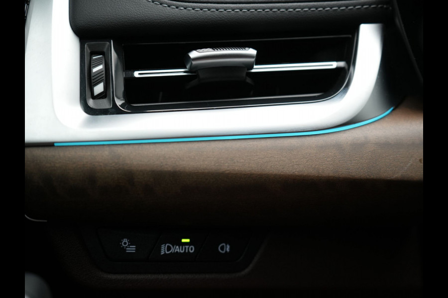 BMW X1 xDrive30e M Sport Plug In Hybrid 327pk Dealer O.H PHEV | Head Up | Adaptive Cruise | M Sportstuur | 360 Camera | Harman Kardon | Lederen Sportstoelen Massage & Memory | Apple Carplay | Navigatie| Virtual | DAB |