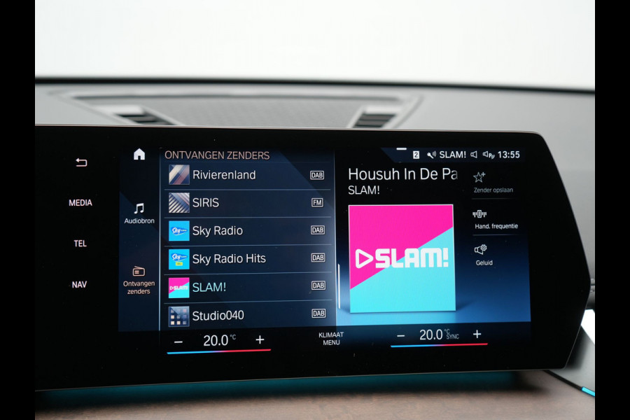 BMW X1 xDrive30e M Sport Plug In Hybrid 327pk Dealer O.H PHEV | Head Up | Adaptive Cruise | M Sportstuur | 360 Camera | Harman Kardon | Lederen Sportstoelen Massage & Memory | Apple Carplay | Navigatie| Virtual | DAB |