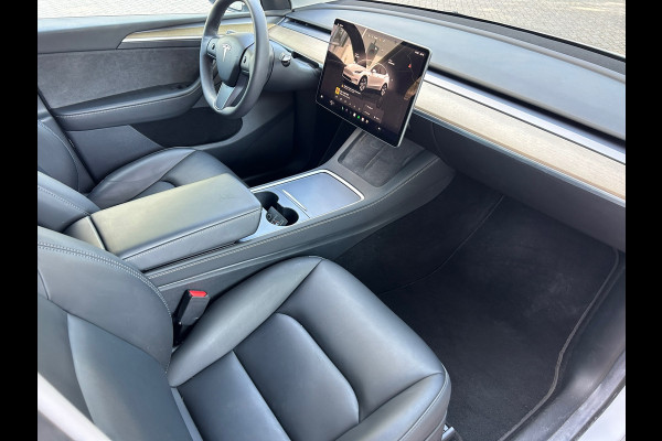 Tesla Model Y RWD 58 kWh 93% SOH Trekhaak BTW Auto 1e Eigenaar Rijklaarprijs!