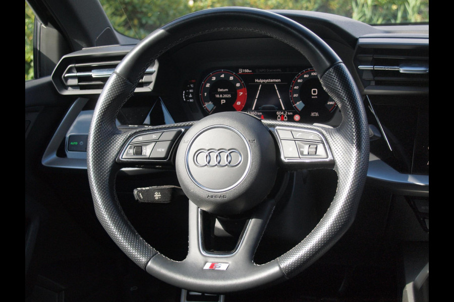 Audi A3 Limousine 35 TFSI S edition Dubbele S-line | Apple Carplay | Nederlandse Auto | Trekhaak |