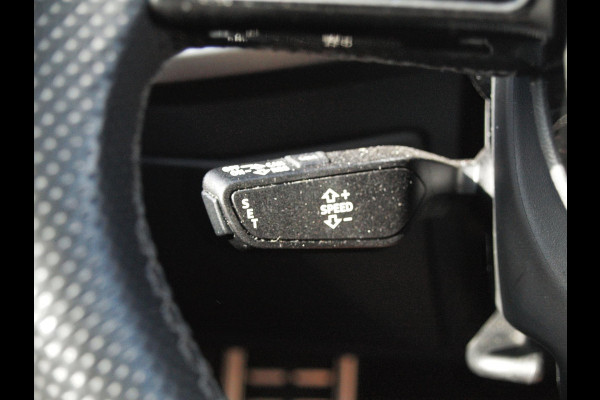 Audi A3 Limousine 35 TFSI S edition Dubbele S-line | Apple Carplay | Nederlandse Auto | Trekhaak |