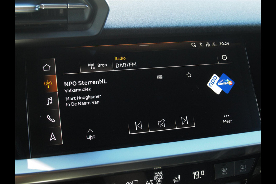Audi A3 Limousine 35 TFSI S edition Dubbele S-line | Apple Carplay | Nederlandse Auto | Trekhaak |