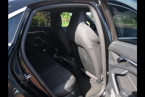 Audi A3 Limousine 35 TFSI S edition Dubbele S-line | Apple Carplay | Nederlandse Auto | Trekhaak |