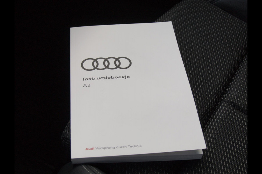 Audi A3 Limousine 35 TFSI S edition Dubbele S-line | Apple Carplay | Nederlandse Auto | Trekhaak |