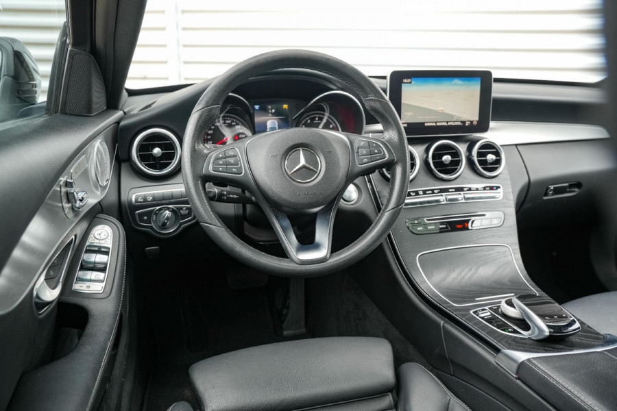 Mercedes-Benz C-Klasse Estate 180 Sport Edition Premium Plus AMG Panoramadak Burmester Memory LED 19''LM