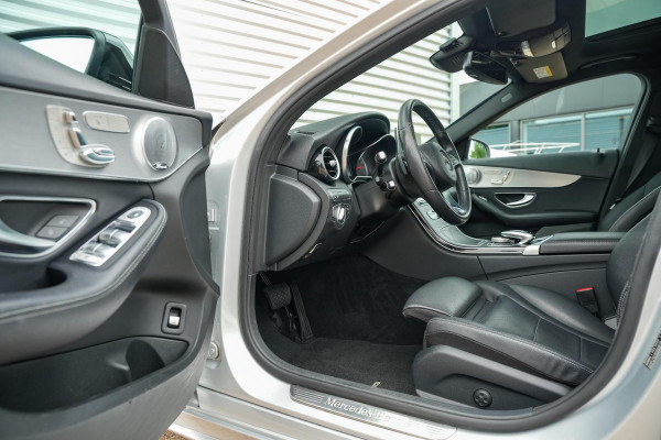 Mercedes-Benz C-Klasse Estate 180 Sport Edition Premium Plus AMG Panoramadak Burmester Memory LED 19''LM
