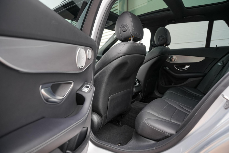 Mercedes-Benz C-Klasse Estate 180 Sport Edition Premium Plus AMG Panoramadak Burmester Memory LED 19''LM
