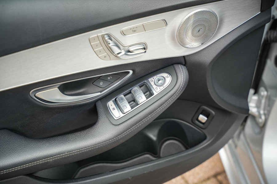 Mercedes-Benz C-Klasse Estate 180 Sport Edition Premium Plus AMG Panoramadak Burmester Memory LED 19''LM