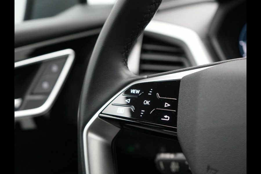Audi Q4 e-tron Sportback 35 Edition 55 kWh 170pk Dealer O.H INCL BTW | Adaptive Cruise | Camera | Verwarmde Stoelen | Virtual | Front Assist | Navigatie | DAB |
