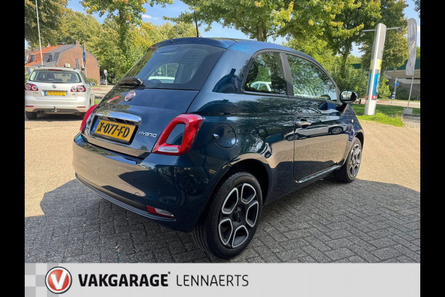 Fiat 500 1.0 Hybrid Club, cruise, carplay, auto ac, ect. Rijklaarprijs / 12 mnd garantie