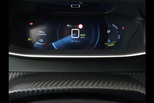 Peugeot e-2008 EV GT Pack 50 kWh | Stoelverwarming | Alcantara | Adaptive cruise | Camera | Carplay | Navigatie | Keyless | Digital Cockpit | Dodehoek detectie | Climate control