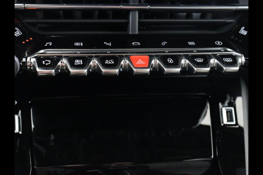 Peugeot e-2008 EV GT Pack 50 kWh | Stoelverwarming | Alcantara | Adaptive cruise | Camera | Carplay | Navigatie | Keyless | Digital Cockpit | Dodehoek detectie | Climate control
