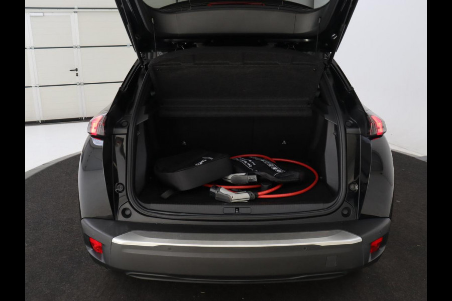Peugeot e-2008 EV GT Pack 50 kWh | Stoelverwarming | Alcantara | Adaptive cruise | Camera | Carplay | Navigatie | Keyless | Digital Cockpit | Dodehoek detectie | Climate control