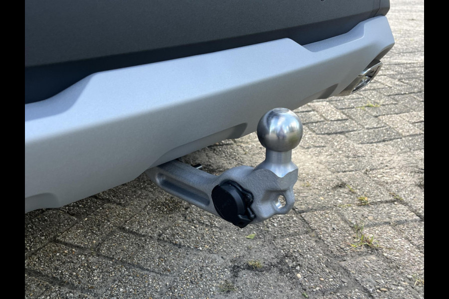 Ford Kuga 2.5 PHEV Active X Panoramadak | Winter Pack | Wegklapbare trekhaak | 19 inch lichtmetalen velgen | Reservewiel | Adaptieve Matrix LED koplampen met Coast to Coast | Prijs incl. 4.000 Ford voordeel