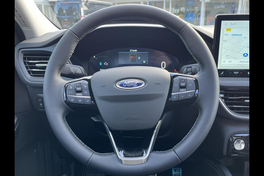 Ford Kuga 2.5 PHEV Active X Panoramadak | Winter Pack | Wegklapbare trekhaak | 19 inch lichtmetalen velgen | Reservewiel | Adaptieve Matrix LED koplampen met Coast to Coast | Prijs incl. 4.000 Ford voordeel