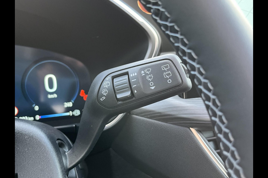 Ford Kuga 2.5 PHEV Active X Panoramadak | Winter Pack | Wegklapbare trekhaak | 19 inch lichtmetalen velgen | Reservewiel | Adaptieve Matrix LED koplampen met Coast to Coast | Prijs incl. 4.000 Ford voordeel