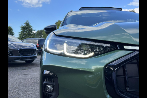 Ford Kuga 2.5 PHEV Active X Panoramadak | Winter Pack | Wegklapbare trekhaak | 19 inch lichtmetalen velgen | Reservewiel | Adaptieve Matrix LED koplampen met Coast to Coast | Prijs incl. 4.000 Ford voordeel