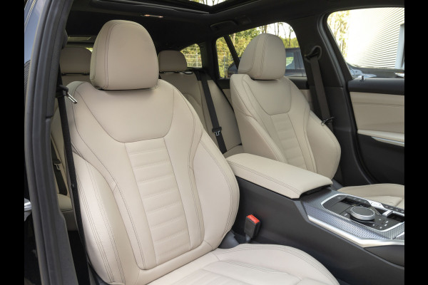 BMW 3 Serie Touring 330e xDrive M-Sport - Pano - Driving Ass Prof - Trekhaak - Head-up
