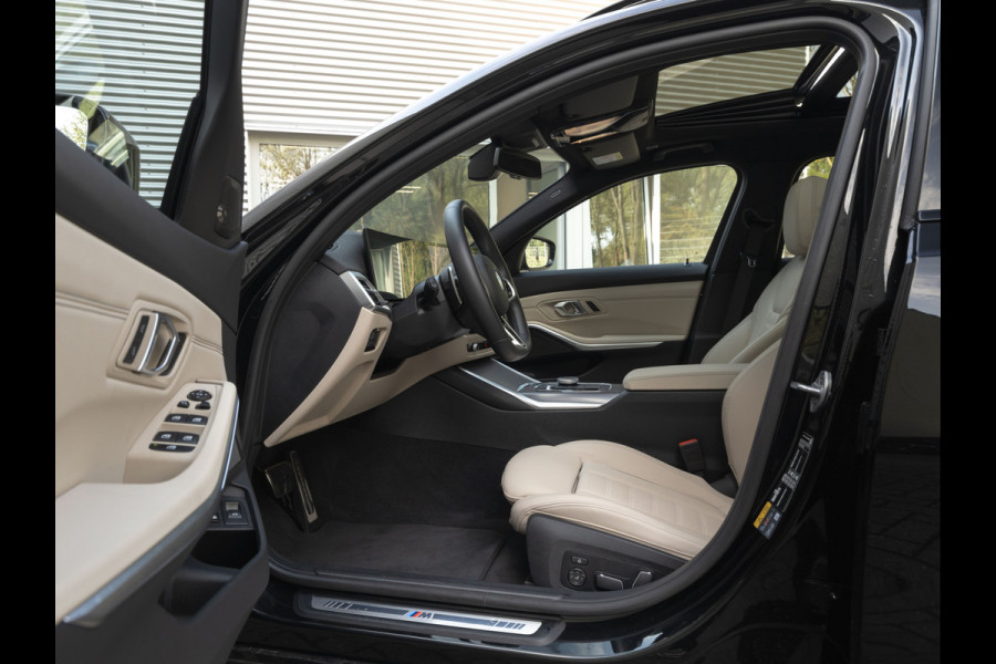 BMW 3 Serie Touring 330e xDrive M-Sport - Pano - Driving Ass Prof - Trekhaak - Head-up