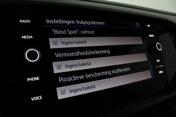 Volkswagen T-Cross 1.0 TSI 116pk Life Business > Automaat/Adapt.cruise/Parkeersensoren...