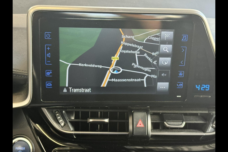 Toyota C-HR 1.8 Hybrid Dynamic Cruise control Climate control Navigatie DAB Achteruitrijcamera