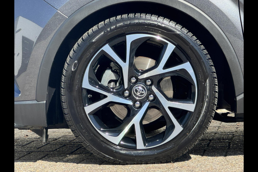 Toyota C-HR 1.8 Hybrid Dynamic Cruise control Climate control Navigatie DAB Achteruitrijcamera