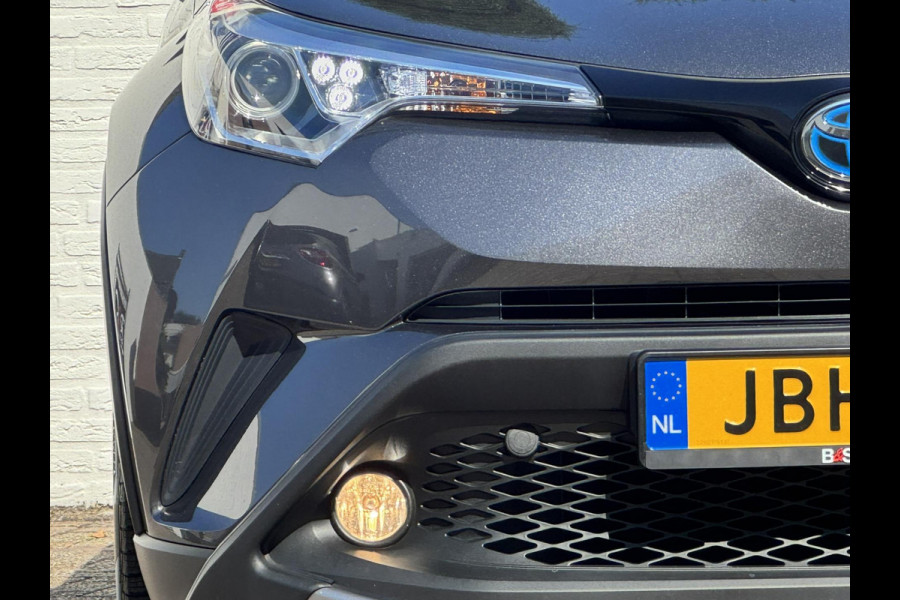 Toyota C-HR 1.8 Hybrid Dynamic Cruise control Climate control Navigatie DAB Achteruitrijcamera