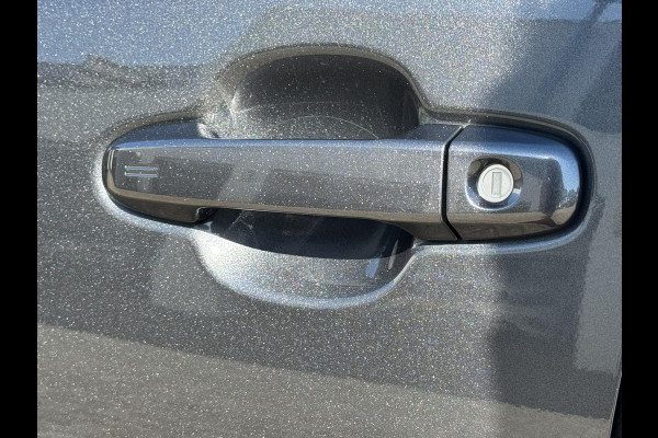 Toyota C-HR 1.8 Hybrid Dynamic Cruise control Climate control Navigatie DAB Achteruitrijcamera