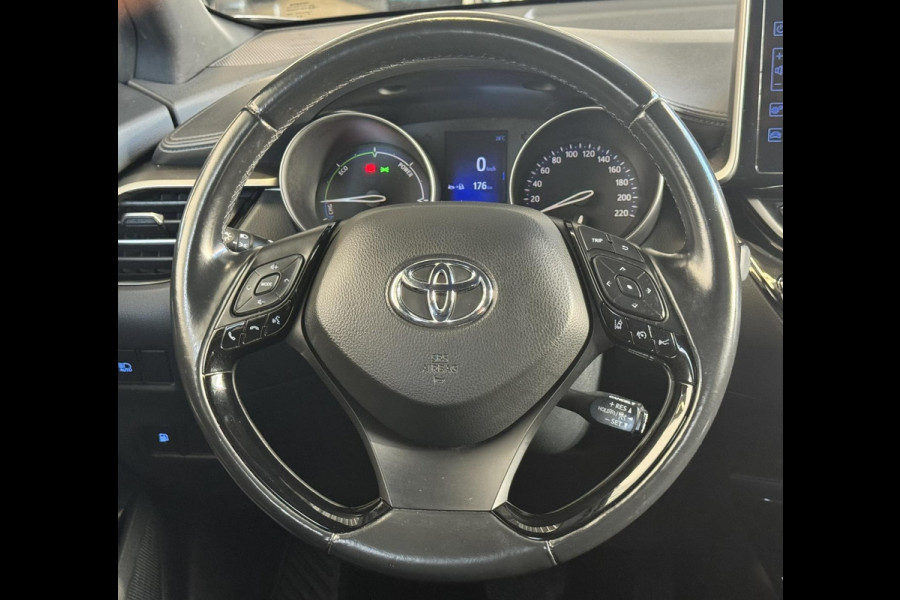 Toyota C-HR 1.8 Hybrid Dynamic Cruise control Climate control Navigatie DAB Achteruitrijcamera