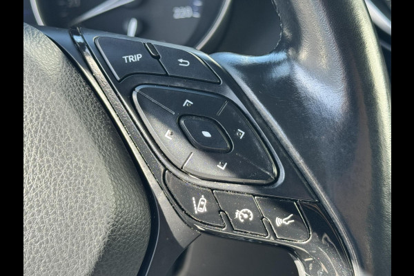 Toyota C-HR 1.8 Hybrid Dynamic Cruise control Climate control Navigatie DAB Achteruitrijcamera
