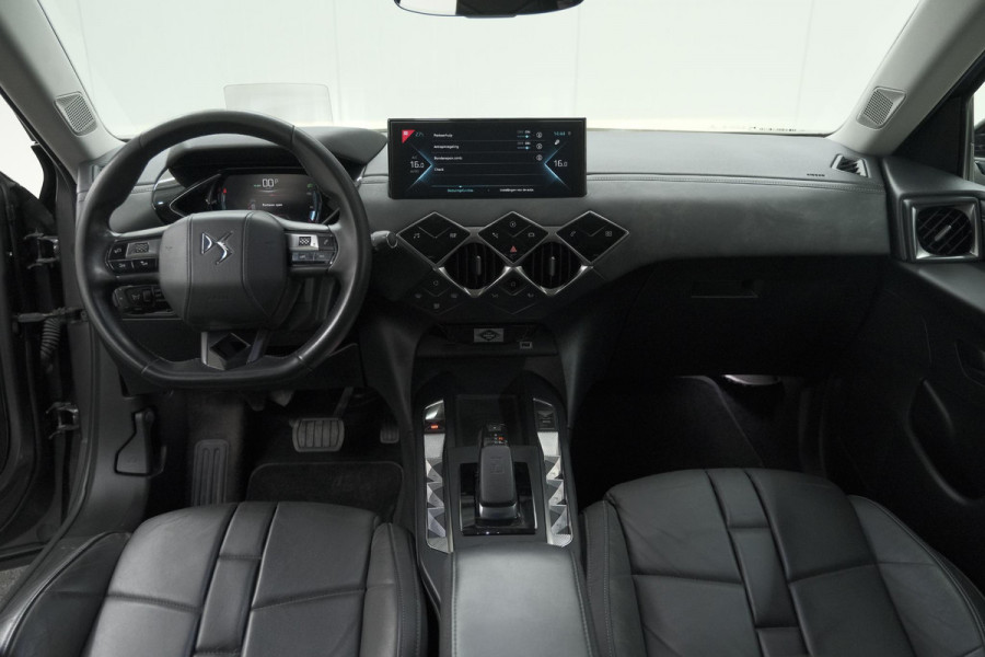 DS DS 3 Crossback 50 kwh e-Tense So Chic | Camera | Dodehoekdetectie | Head-Up Display | Apple Carplay | Stoelverwarming