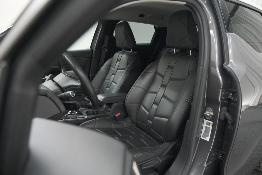 DS DS 3 Crossback 50 kwh e-Tense So Chic | Camera | Dodehoekdetectie | Head-Up Display | Apple Carplay | Stoelverwarming