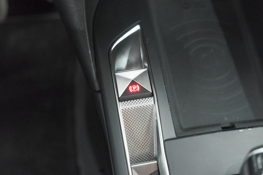 DS DS 3 Crossback 50 kwh e-Tense So Chic | Camera | Dodehoekdetectie | Head-Up Display | Apple Carplay | Stoelverwarming