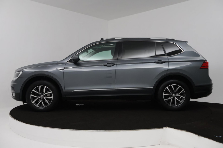Volkswagen Tiguan Allspace 1.5 TSI Comfortline Business 7p. (PANORAMADAK, TREKHAAK, PARKEERSENSOREN, STOELVERWARMING, CARPLAY)