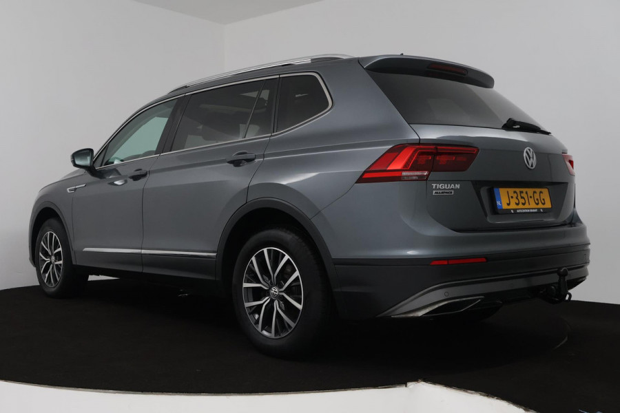 Volkswagen Tiguan Allspace 1.5 TSI Comfortline Business 7p. (PANORAMADAK, TREKHAAK, PARKEERSENSOREN, STOELVERWARMING, CARPLAY)
